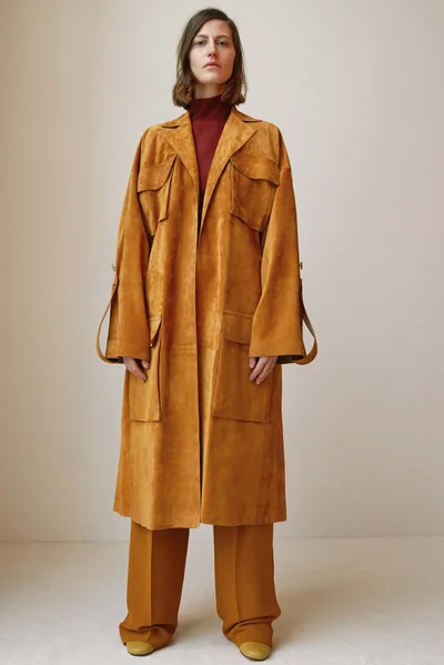Look 16